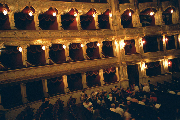 0006_Opera54