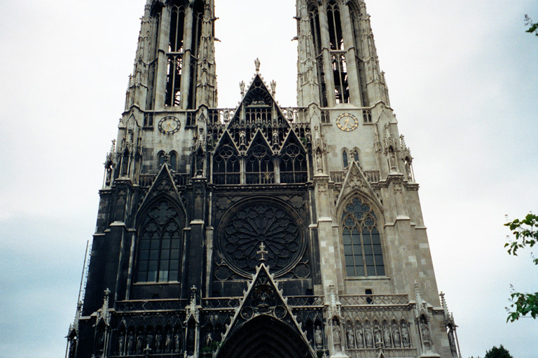027_26_Votivkirche