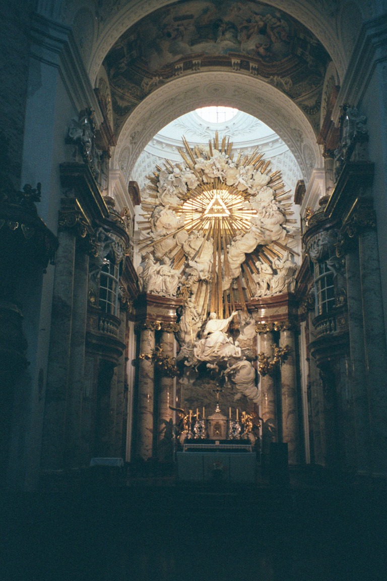 015_12A_Karlskirche