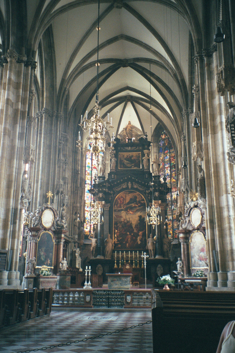 038_35A_Stephansdom